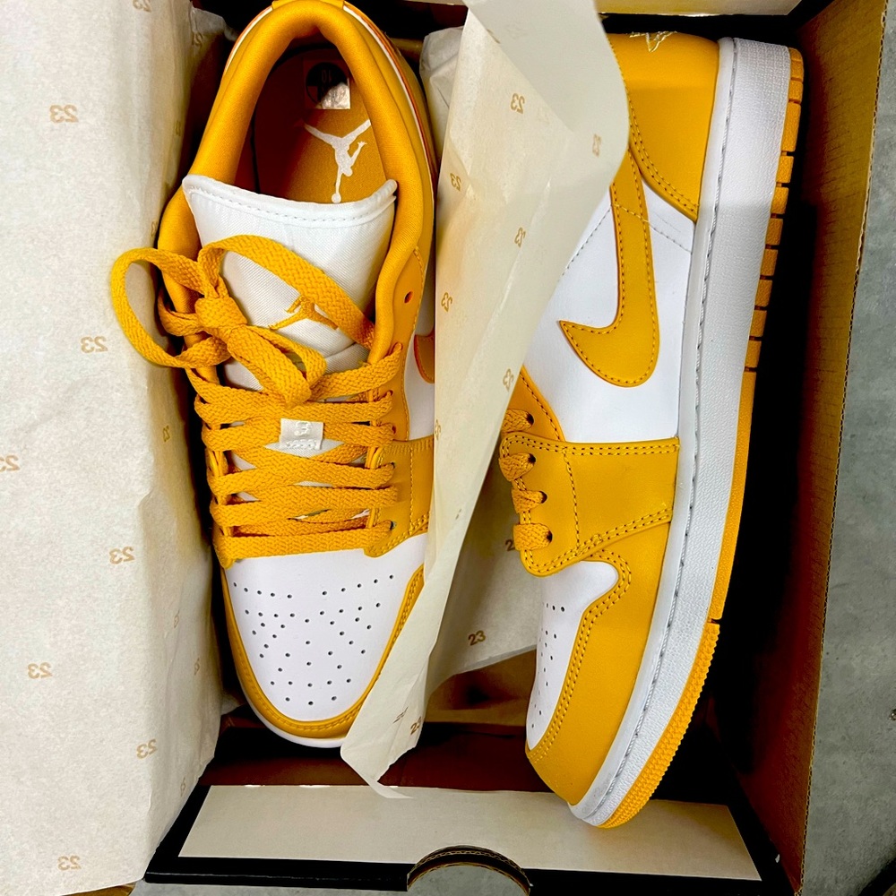 Air Jordan 1 low pollen